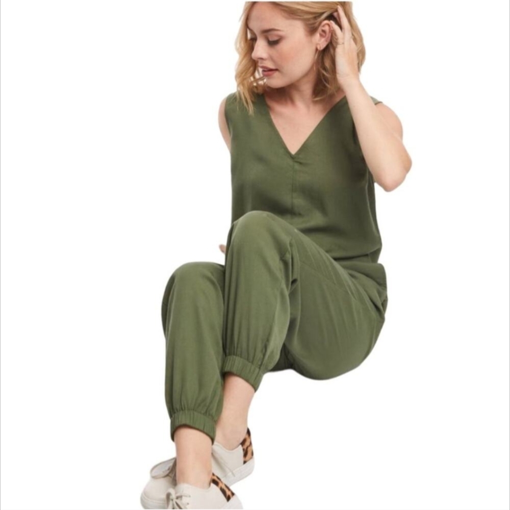 Able Charvee Relaxed Jumpsuit Army Green Sleeveless Jumper Jogger Pants Womens L